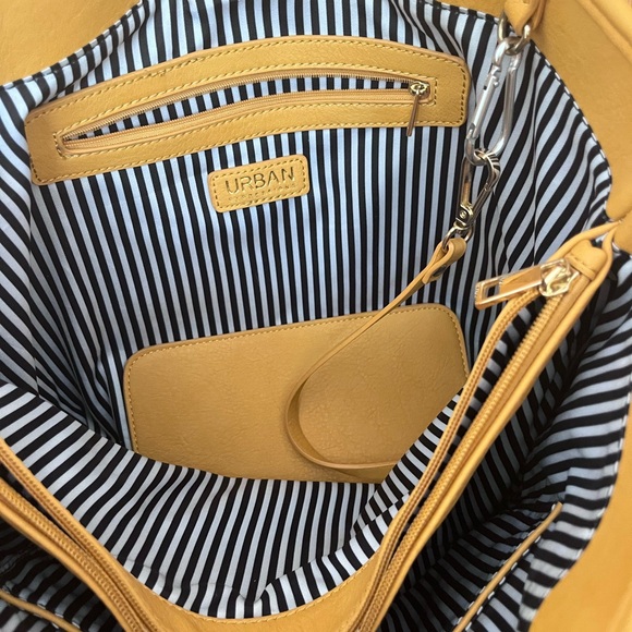 Urban expressions Yellow Leather Tote Bag with wristlet - Picture 3 of 6